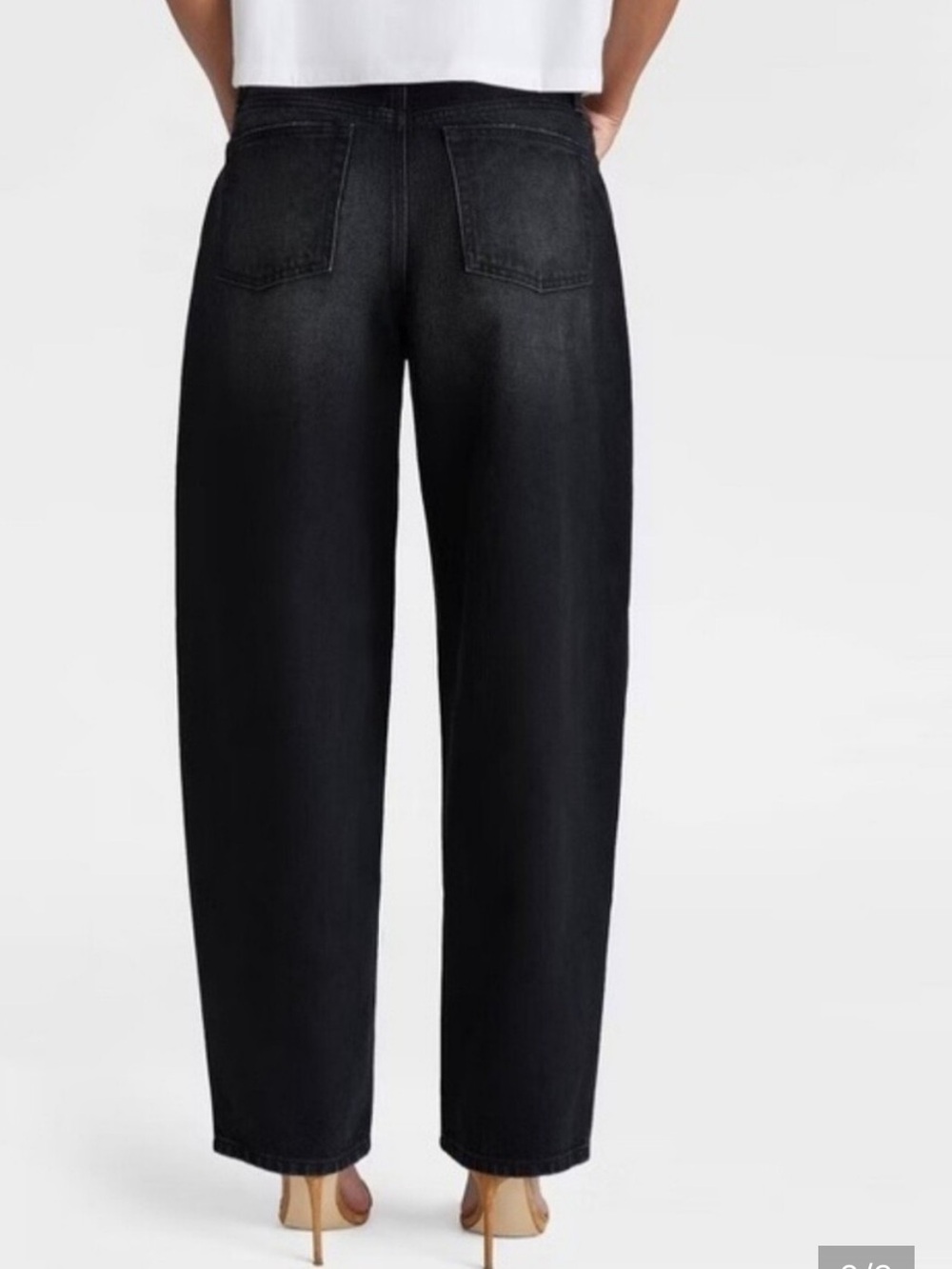 KBB by Kahlana NWT 14 Black denim mid-Rise BARREL Jeans - Picture 2 of 8